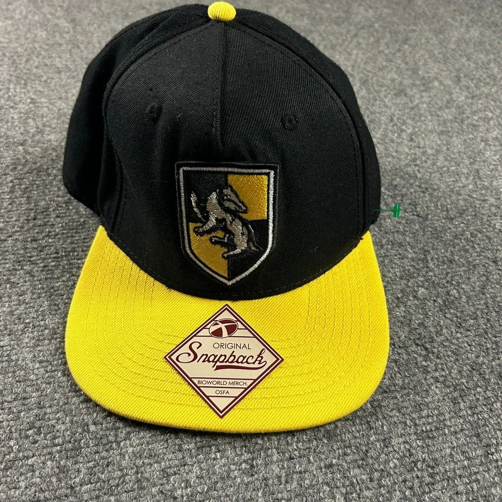 Harry Potter Hufflepuff Cap Hat OSFA Black Yellow Adults‎ Snapback Acrylic Wool